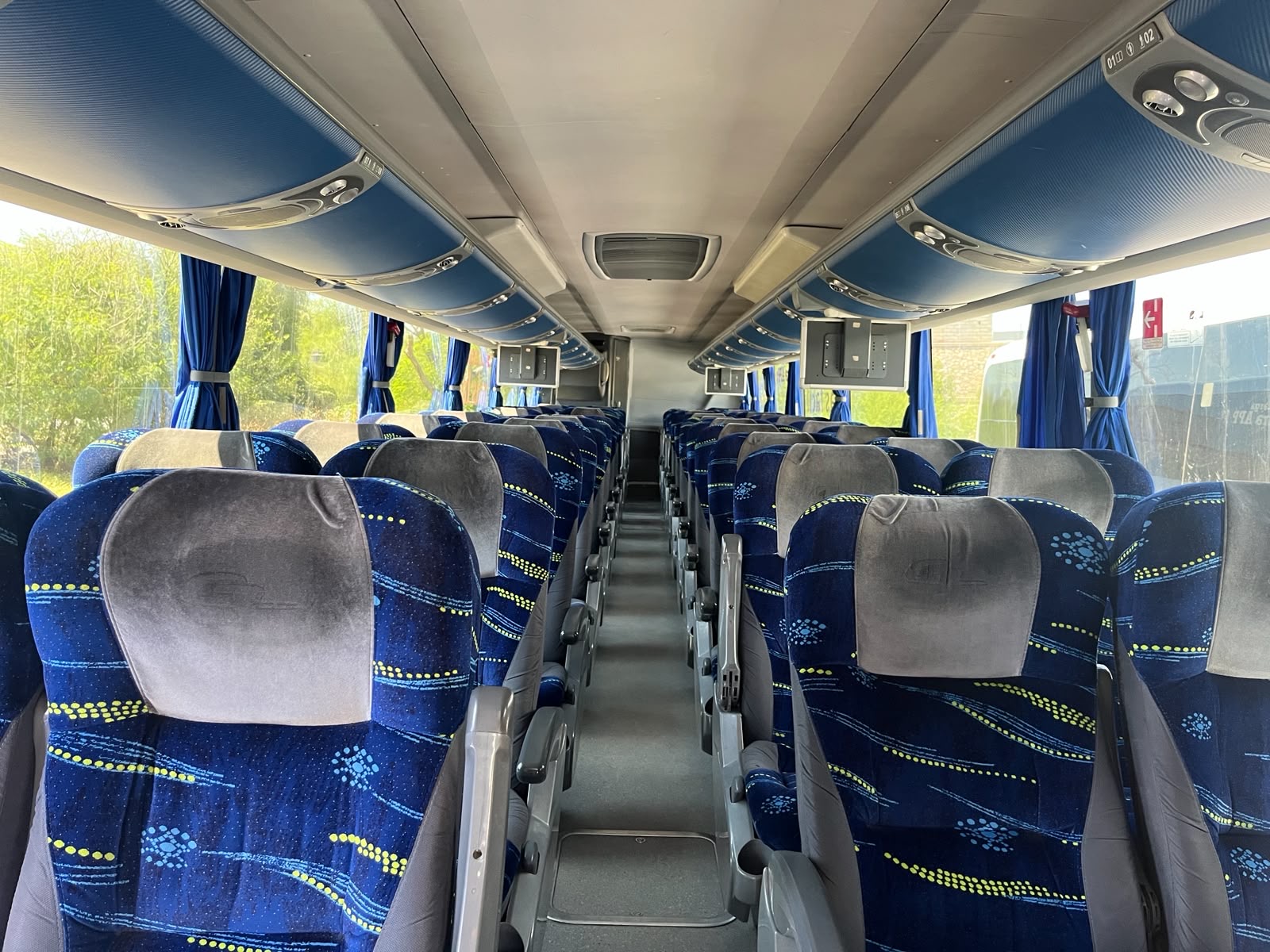 Cabina y asientos de transporte turístico GUTSA Monclova